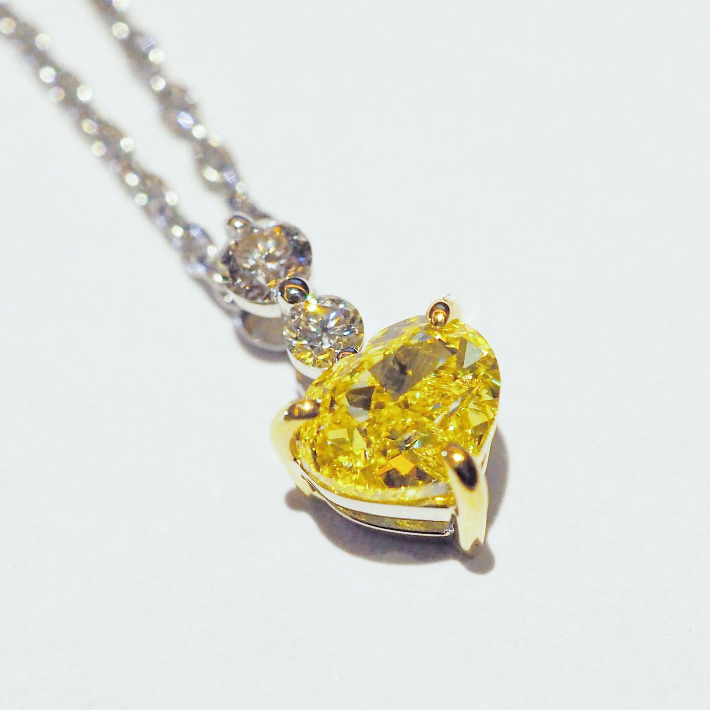 【最終値下げ】 0.115ct ファンシー インテンス イエロー ダイヤモンド